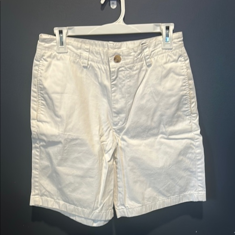 Vineyard Vines White Flat Front Shorts Size 30